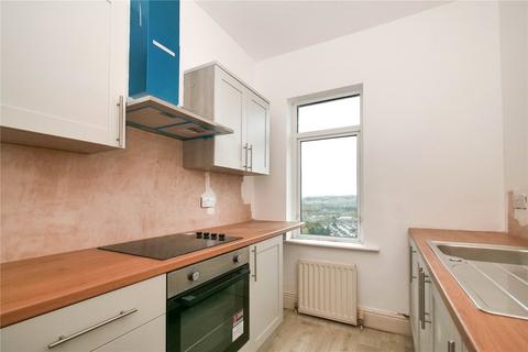 1 bedroom flat to rent, Bank Crest, Shipley BD17