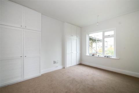 1 bedroom flat to rent, Bank Crest, Shipley BD17