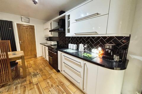 47 Derwent Road, Bradford, BD2 4HR
