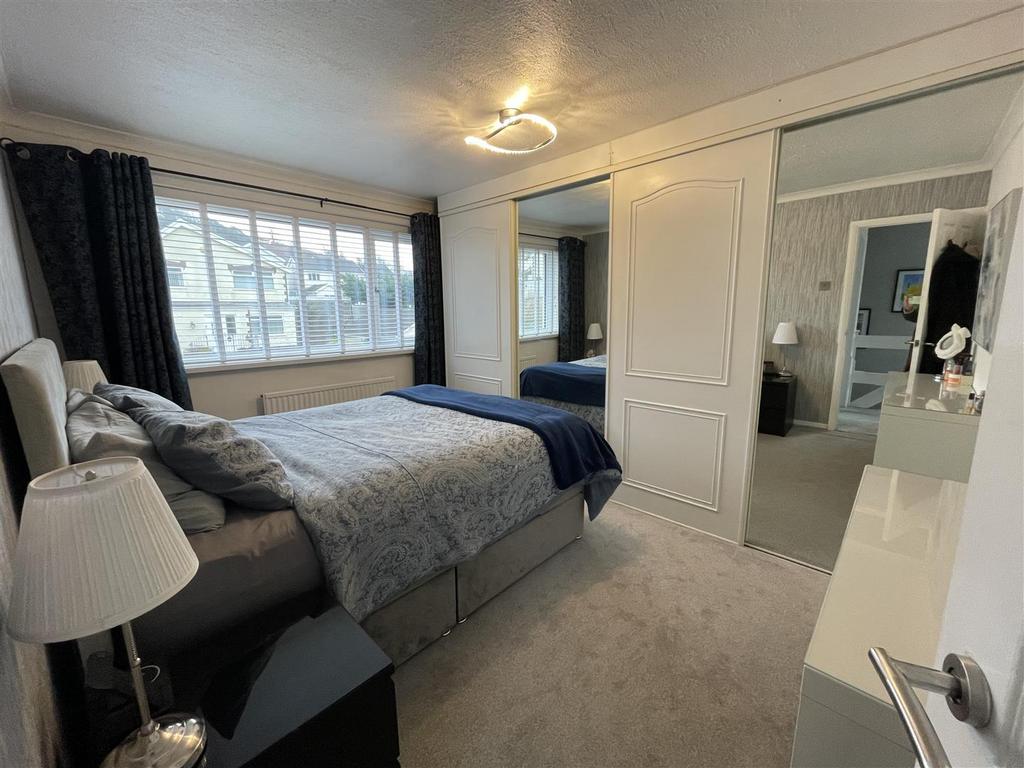 Bedroom 1: