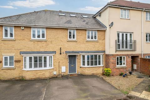 4 bedroom terraced house for sale, Windsor Road, Leighton Buzzard LU7