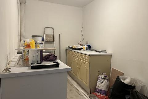 25 Pantteg, Ystalyfera, Swansea, SA9 2BU