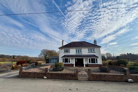 4 bedroom detached house for sale, Llanio Road, Tregaron, SY25