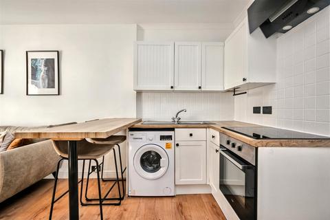 1 bedroom flat for sale, Enys Road, Eastbourne