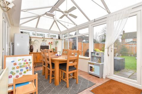 18 Balmoral Road, Sutton At Hone, Dartford, DA4 9EY