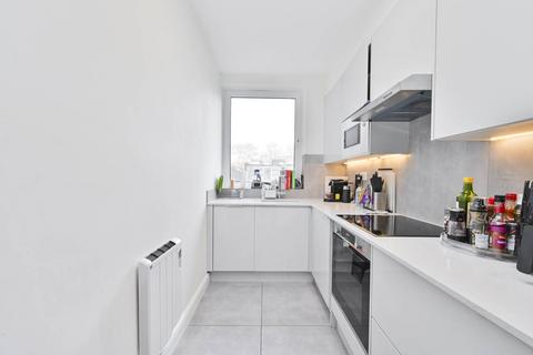 2 bedroom flat to rent, Clarendon Place, Hyde Park Estate, London, W2