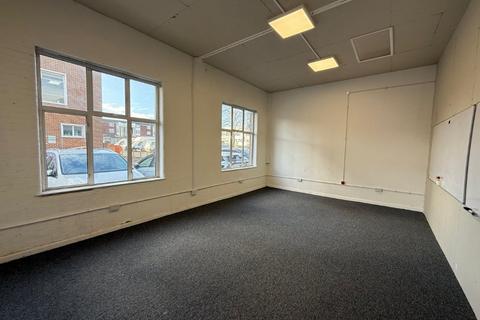 Industrial unit to rent, Wembley HA9