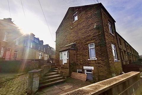 3 bedroom end of terrace house for sale, Bartle Lane, Great Horton, Bradford