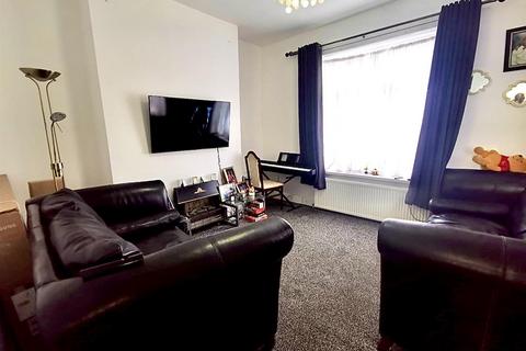 1 Bartle Lane, Bradford, BD7 4PZ