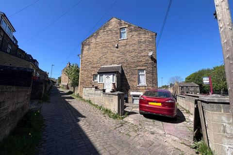 1 Bartle Lane, Bradford, BD7 4PZ