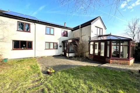 Pocket Nook Road, Lostock