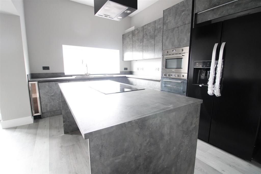 KITCHEN &amp; DINING