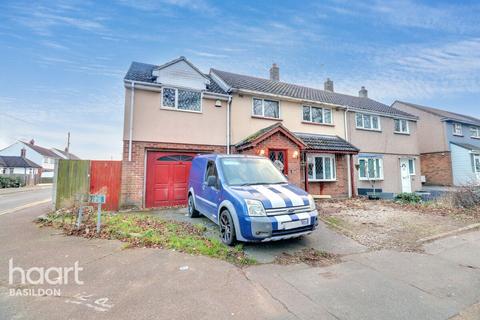 4 bedroom semi-detached house for sale, St Peters Terrace, Wickford