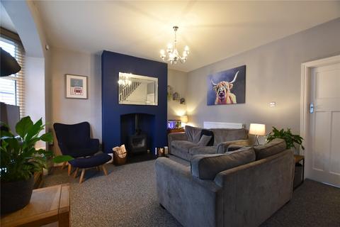 17 Chamber Road, Shaw, Oldham, OL2 7AR