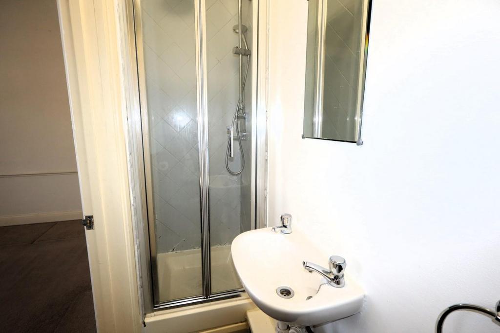 En-Suite Shower