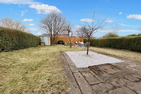 4 bedroom end of terrace house for sale, Pennine Gardens, Lobley Hill, Gateshead, Tyne and Wear, NE11 9LP