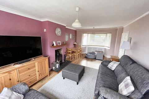 4 bedroom end of terrace house for sale, Pennine Gardens, Lobley Hill, Gateshead, Tyne and Wear, NE11 9LP