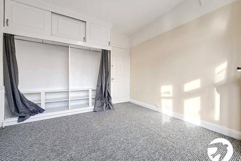 3 bedroom maisonette to rent, Welling Way, Welling, Kent, DA16