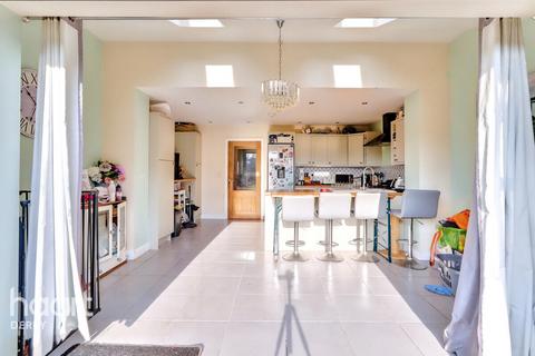 2a Longlands, Repton, Derby, DE65 6GB