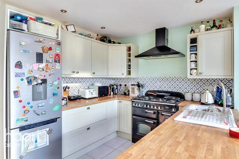 2a Longlands, Repton, Derby, DE65 6GB