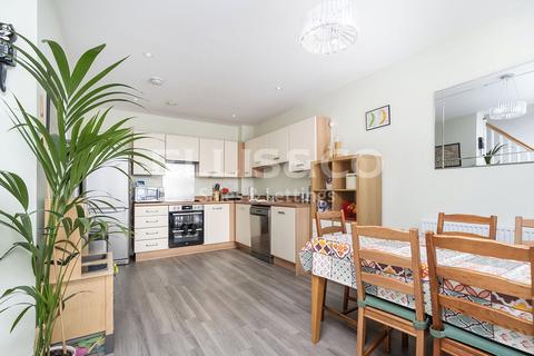 4 bedroom maisonette for sale, Rowen Avenue, London, NW9