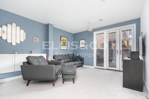 undefined, Rowen Avenue, London, NW9