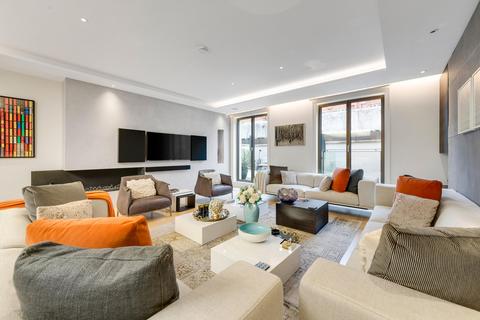 4 bedroom flat to rent, Chelsea Manor Street, London, SW3