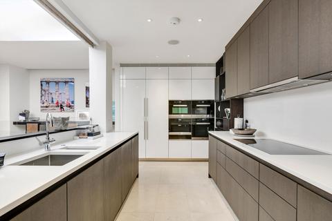 4 bedroom flat to rent, Chelsea Manor Street, London, SW3