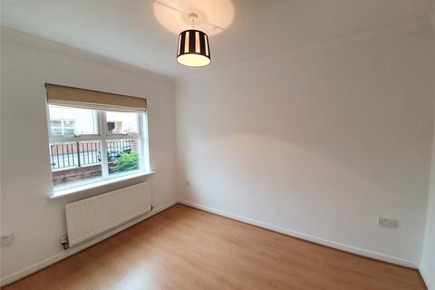 4 bedroom house to rent, Heythrop Close, Manchester M45