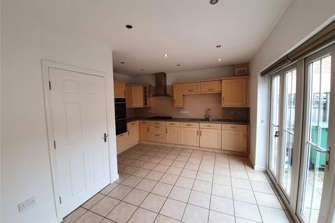 4 bedroom house to rent, Heythrop Close, Manchester M45