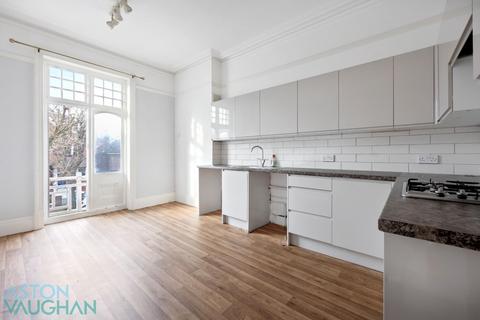 2 bedroom apartment to rent, Fourth Avenue, Hove BN3