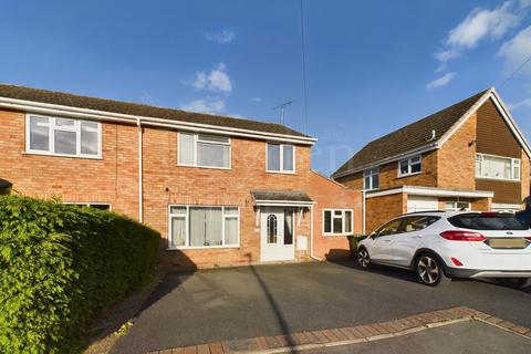 4 bedroom semi-detached house for sale, Hawthorn Crescent, Bewdley, DY12 2JE