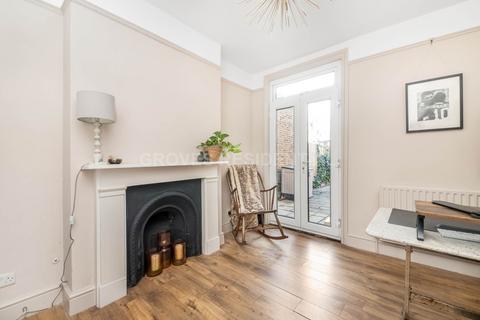 10 Penrith Road, New Malden, KT3 3QS