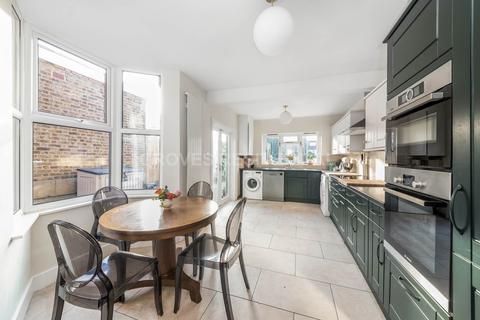 10 Penrith Road, New Malden, KT3 3QS