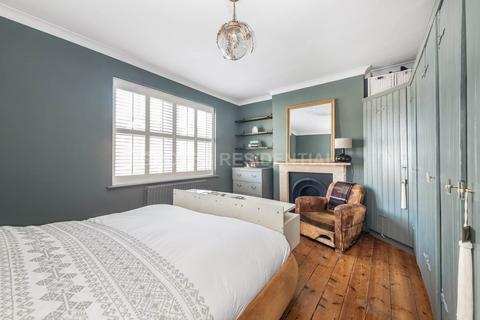 10 Penrith Road, New Malden, KT3 3QS