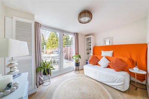 83 Surbiton Hill Park, Surbiton, KT5 8EJ
