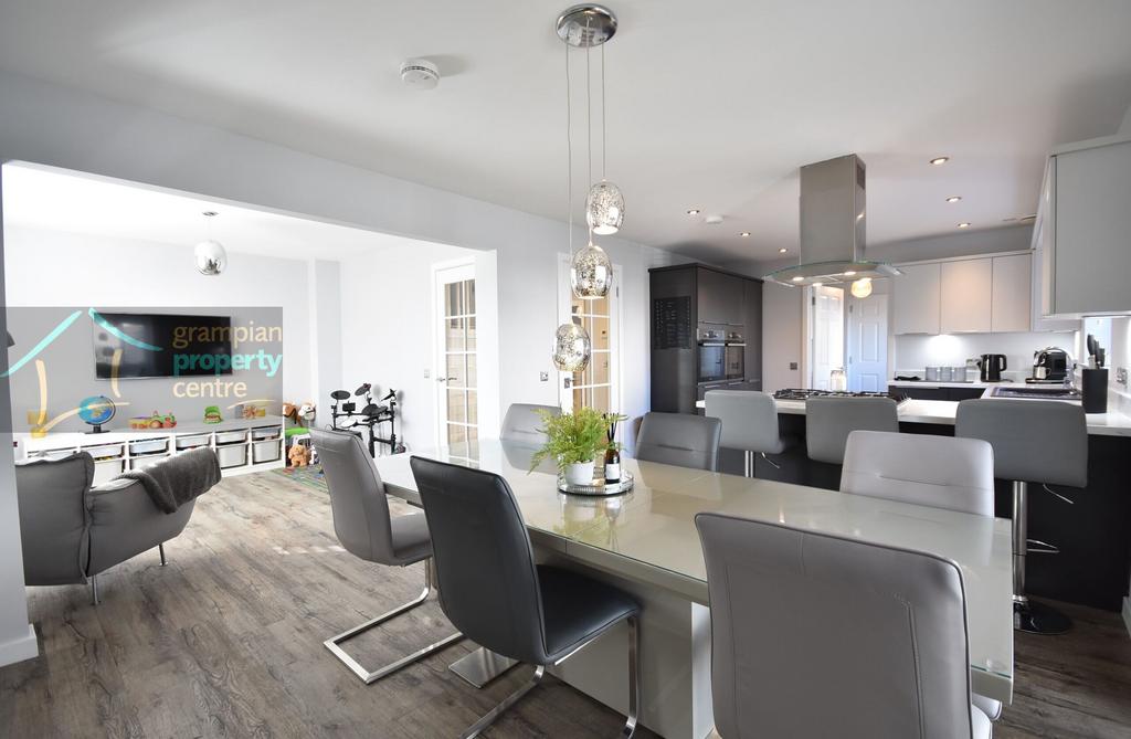 Kitchen 7.JPG