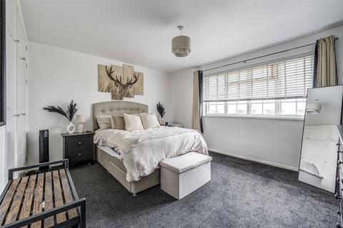 2 bedroom flat for sale, Lamorna Grove, Broadwater Street West, Worthing, West Sussex, BN14