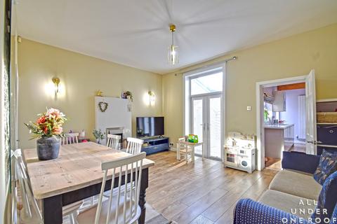 3 bedroom terraced house for sale, Park Road, Cliviger