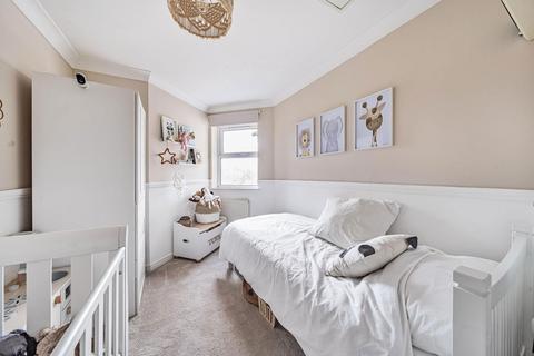 9 Lincoln Court, Denham, Uxbridge, UB9 5EU