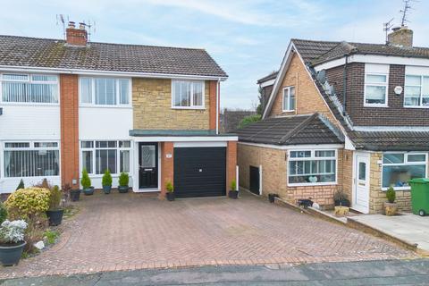 3 bedroom semi-detached house for sale, Wednesbury Drive, Great Sankey, WA5