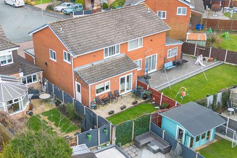 3 bedroom semi-detached house for sale, Wednesbury Drive, Great Sankey, WA5