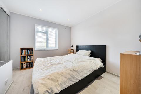 2 bedroom semi-detached house for sale, Coe Avenue, London, SE25