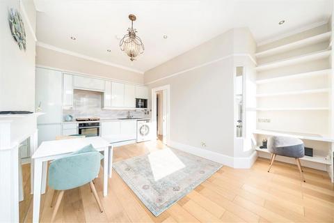 2 bedroom flat to rent, Wickham Road, London SE4