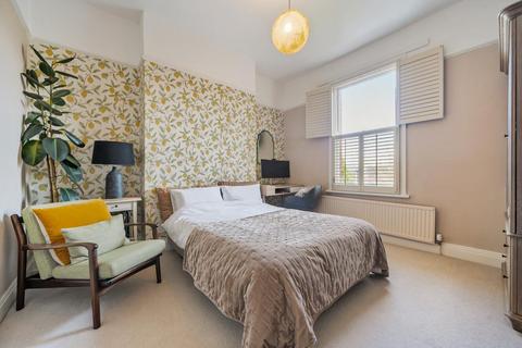 3 bedroom flat for sale, Carson Road, West Dulwich