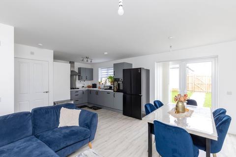 4 bedroom detached house to rent, Fairley Wynd, Edinburgh, Midlothian