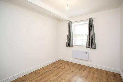 1 bedroom flat to rent, St. Johns Road, Hertfordshire WD17