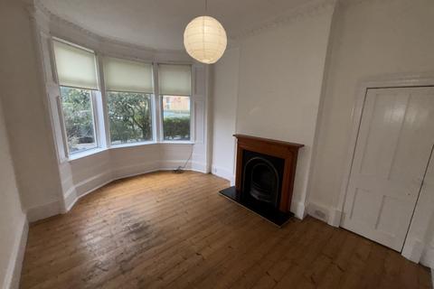 2 bedroom flat to rent, Ledard Road, Glasgow G42