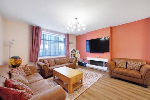 3 bedroom detached house for sale, Bengeworth Road, Harrow