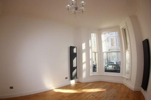 1 bedroom flat to rent, Fairholme Road, London, W14